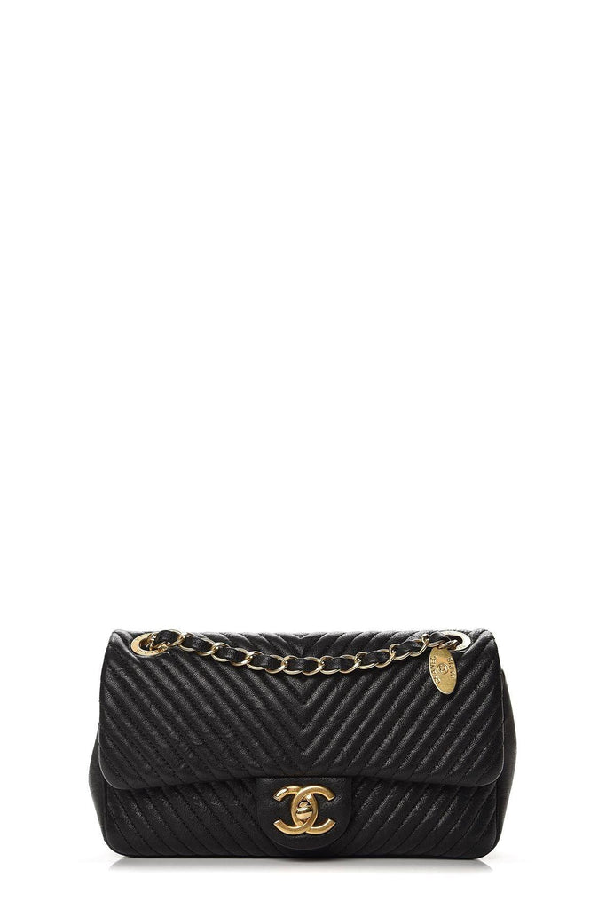 Chevron Surpique Small Flap Black - CHANEL